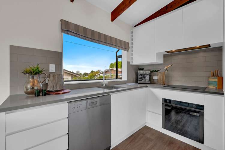 1/38 Eyre Street Henderson_6