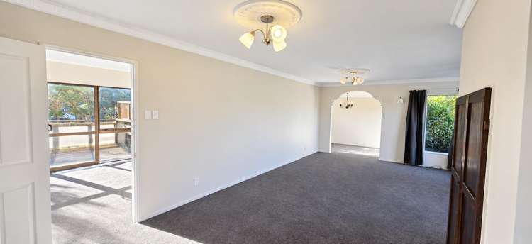 2 Eclipse Lane 1374_2