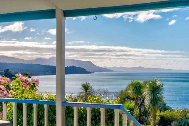 70 Lookout Road Parapara_1