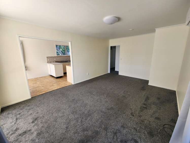 22 Parrs Cross Road 11401_2