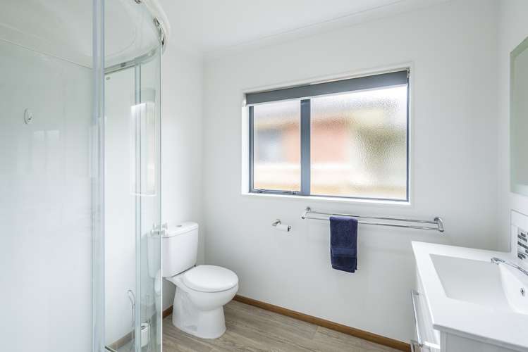 4 The Avenue Paraparaumu Beach_11