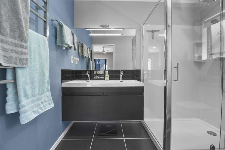 96 Brian Crescent Stanmore Bay_11