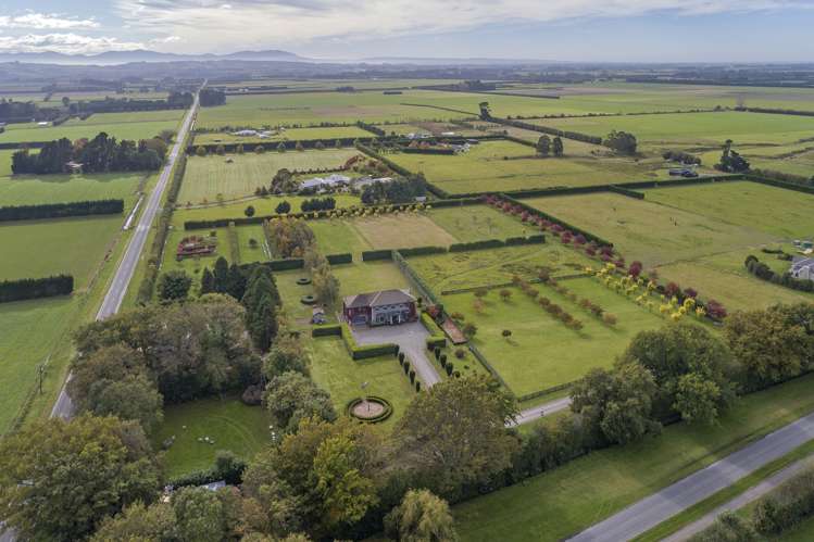 1320 Poyntzs Road West Eyreton_23