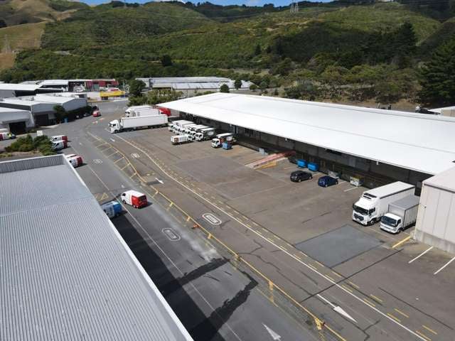 Quality Warehouse in Grenada North