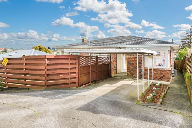 1/89 Lake Road Northcote_3