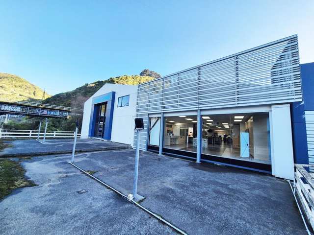 1 Glover Street Ngauranga_4