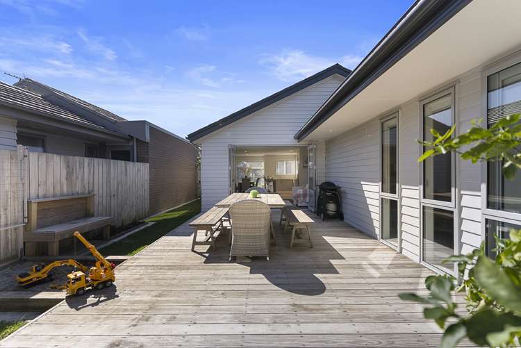 11 Kaki Lane Takanini_19