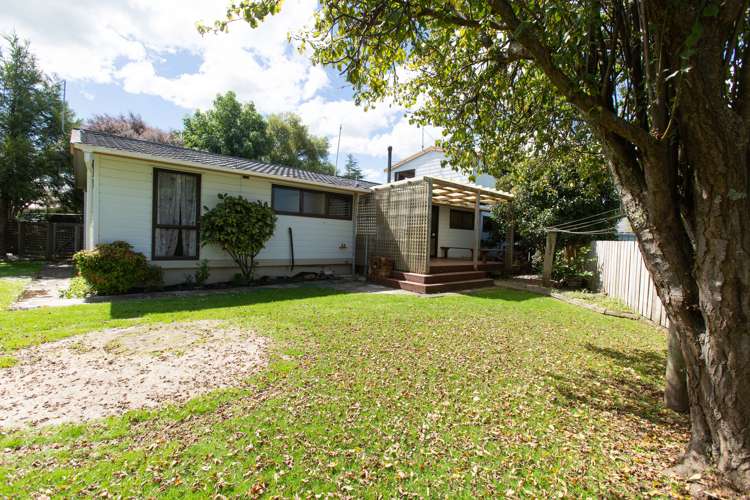 2 Hunter Street Dannevirke_12