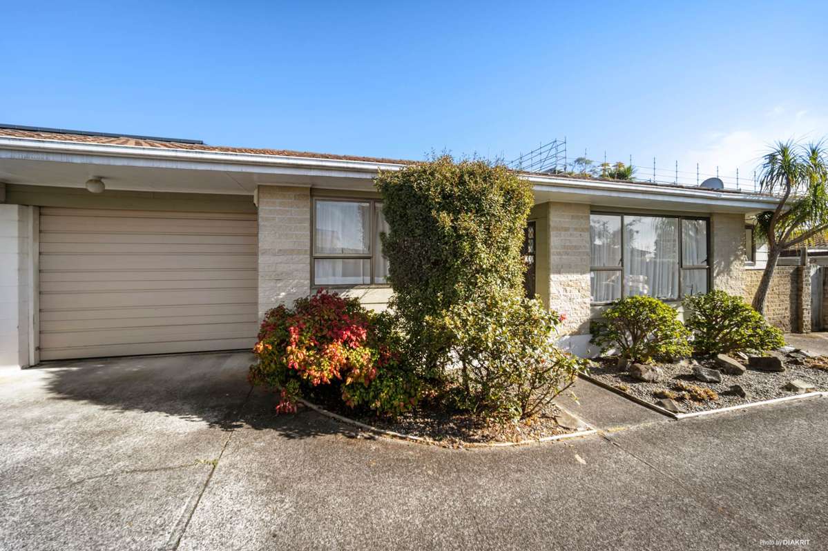 2/13 Northall Road_0