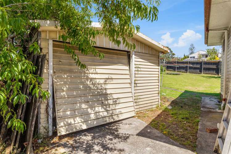 38 Meilland Place Glen Eden_17