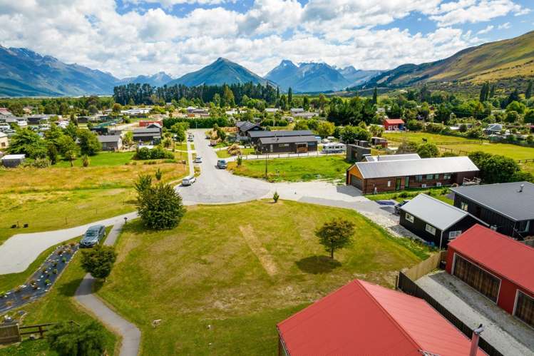 13 Old Dairy Close Glenorchy_10