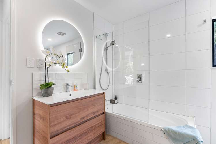 2/2 Lytton Street Devonport_12