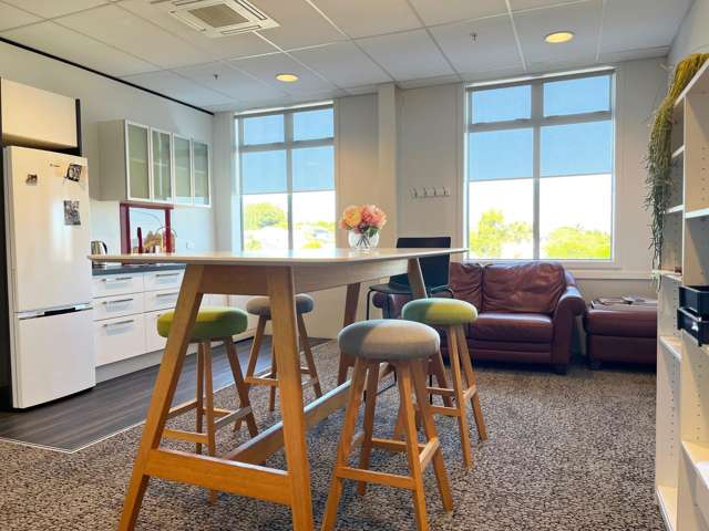 Pt 1st Flr/697C Wairere Drive Chartwell_1