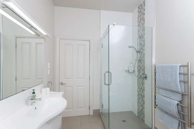 2/40 Reads Quay Gisborne_4