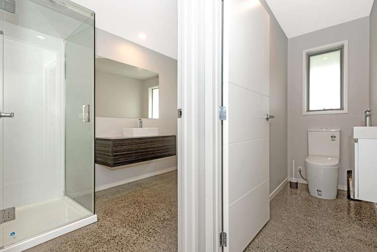 23 Fisher Place Lytton West_14