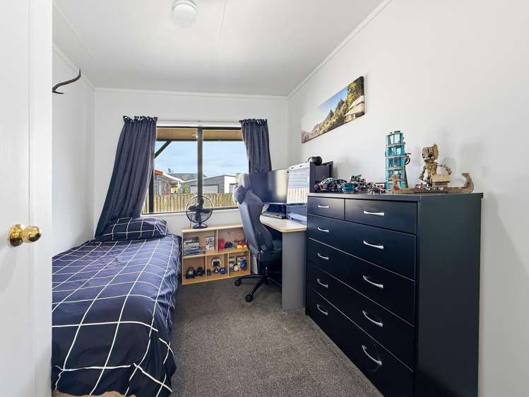 18 Solomon Street Brookfield_11