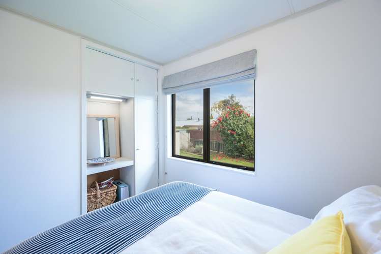 8 Challies Way Richmond_10