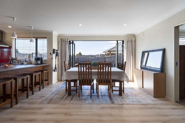 42 Peter Hall Drive Kelvin Grove_7