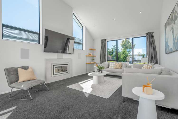 39 Waterstock Way Parklands_18