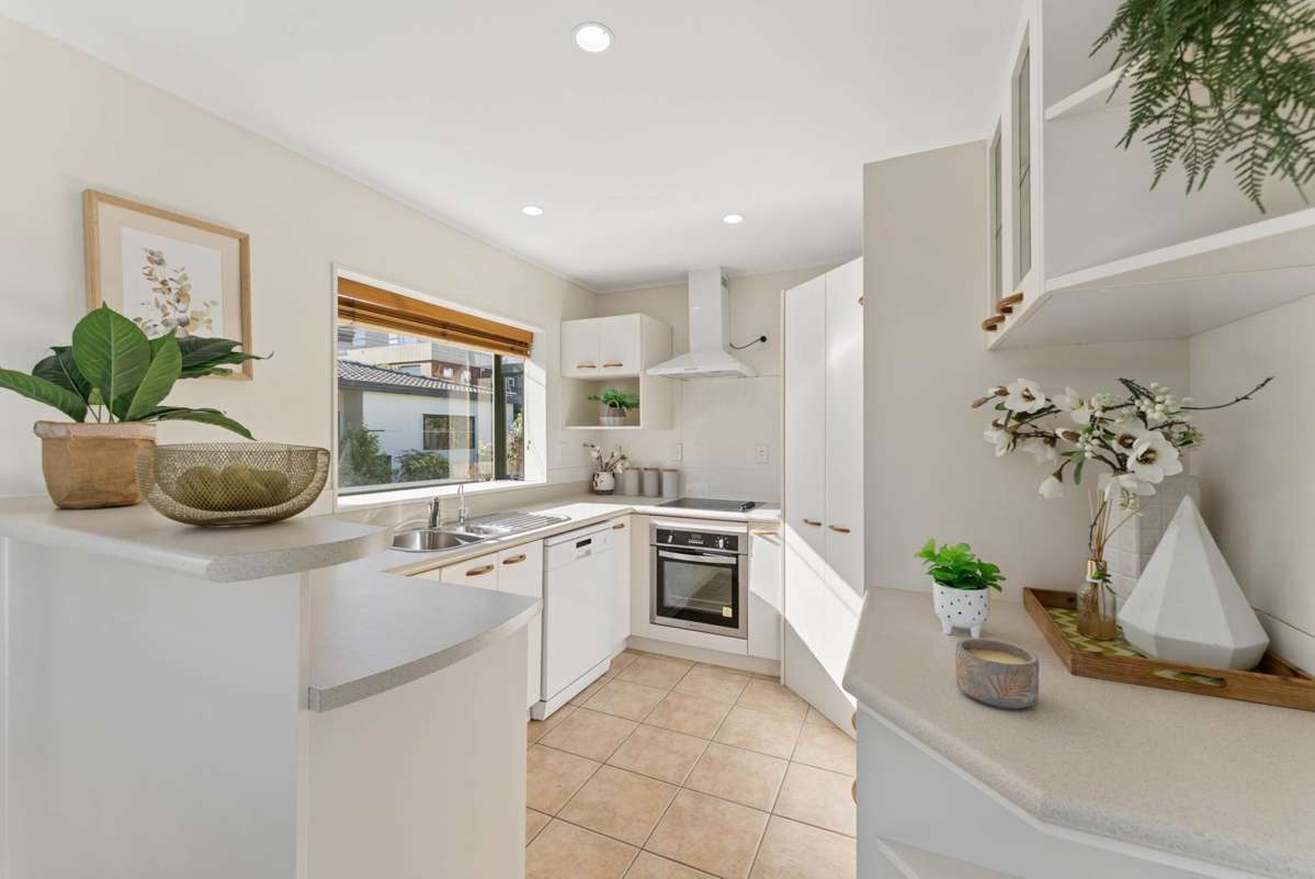 2/162 Forrest Hill Road_2
