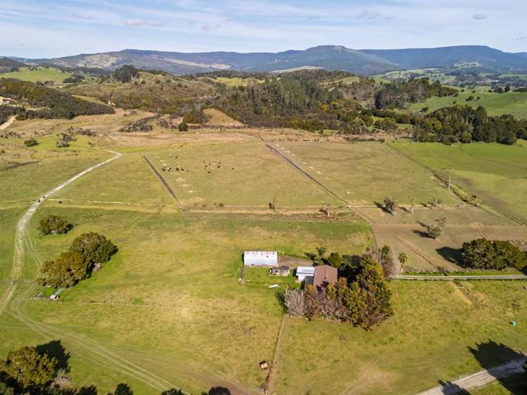 142 Roger Road Taheke_20