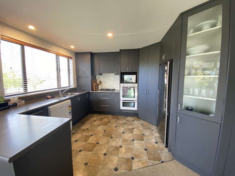 77 Bills Way Wanaka_1