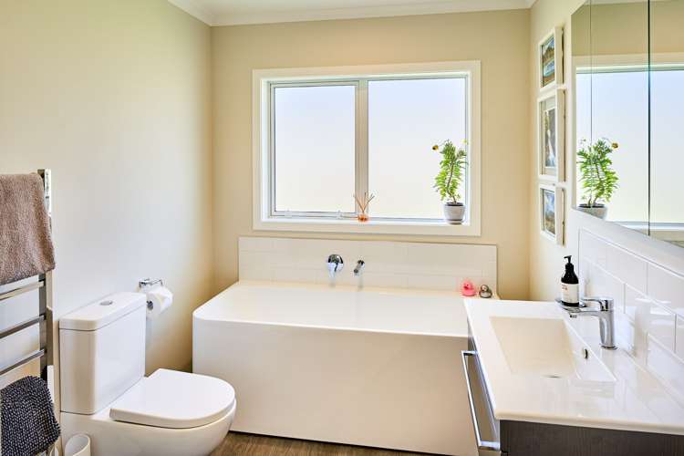 5 Jack Vaughan Grove Wainuiomata_13