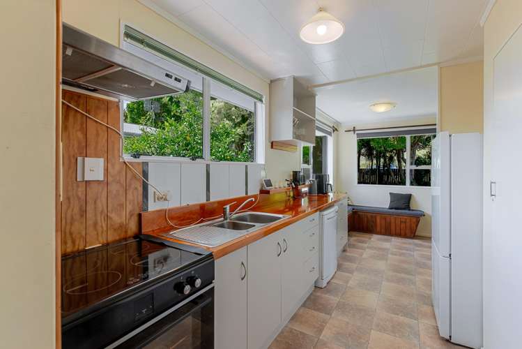 218 Main Road South Raumati South_3