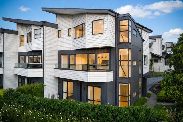 16 Moki Place Long Bay_2