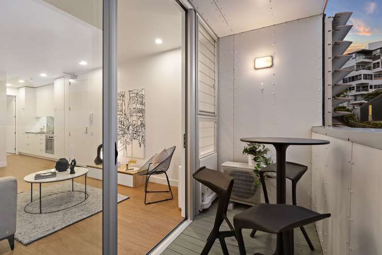 3a/14 Fisher-Point Drive Auckland Central_5