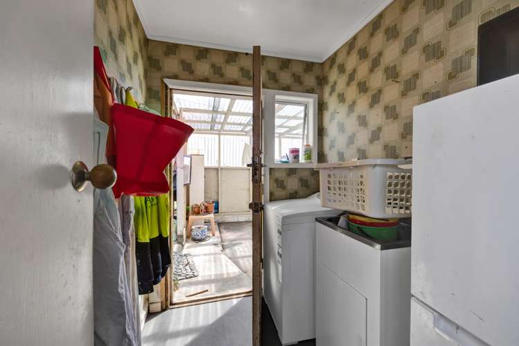 49 Collins Street Hawera_16