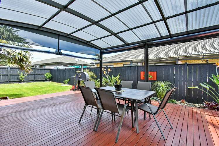 25 Girvan Terrace Wattle Downs_16