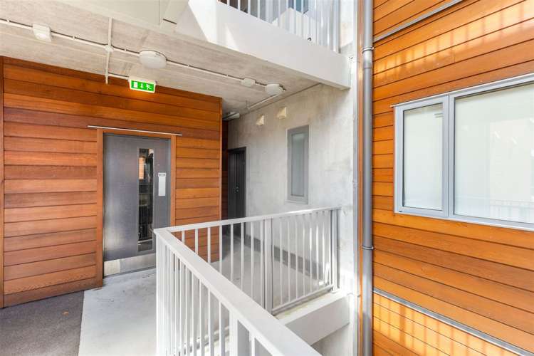 202a/160 Hobsonville Point Road Hobsonville_13