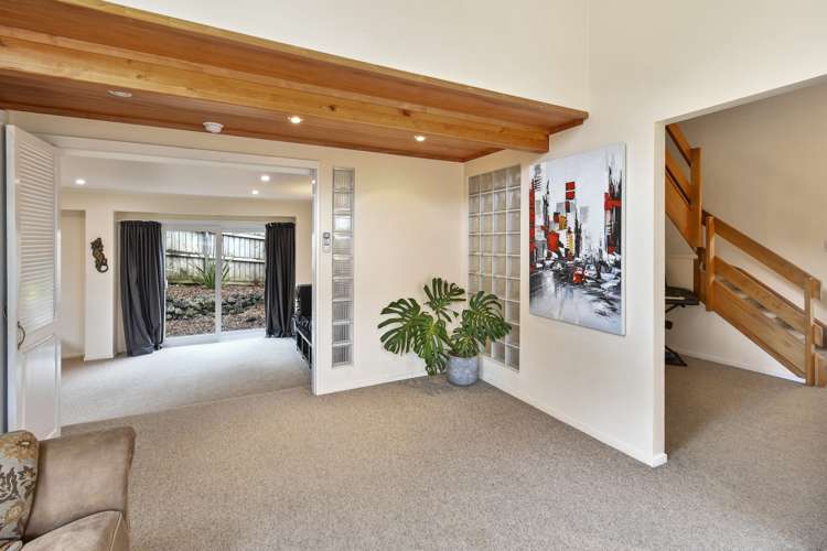 38 Eugenia Rise Totara Heights_13