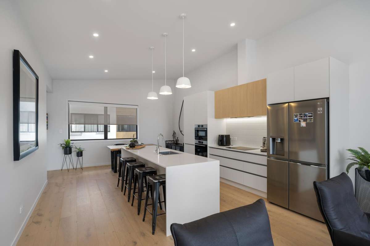 11 Memorial Way_5