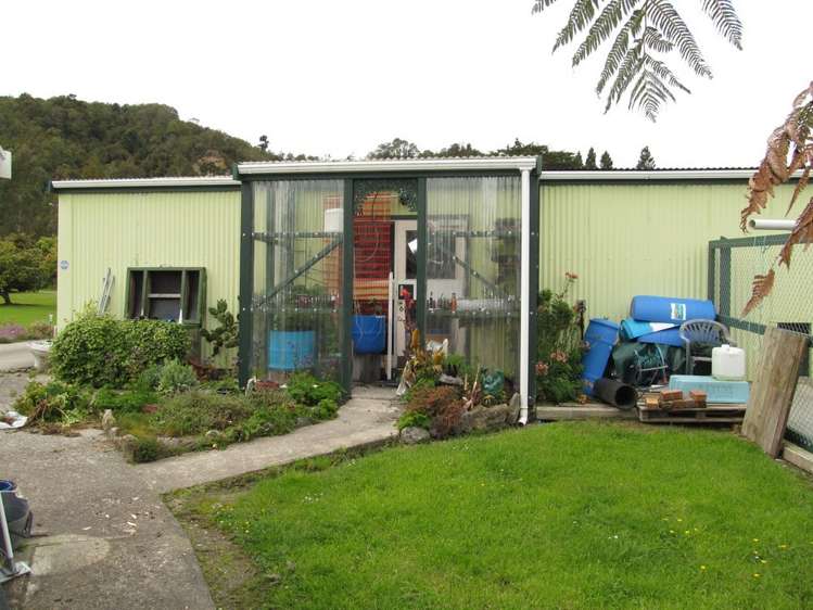 29 Neighbours Street Waimangaroa_22