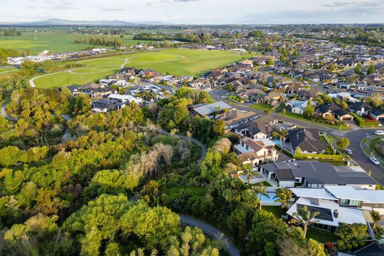 35 The Esplanade Huntington_34