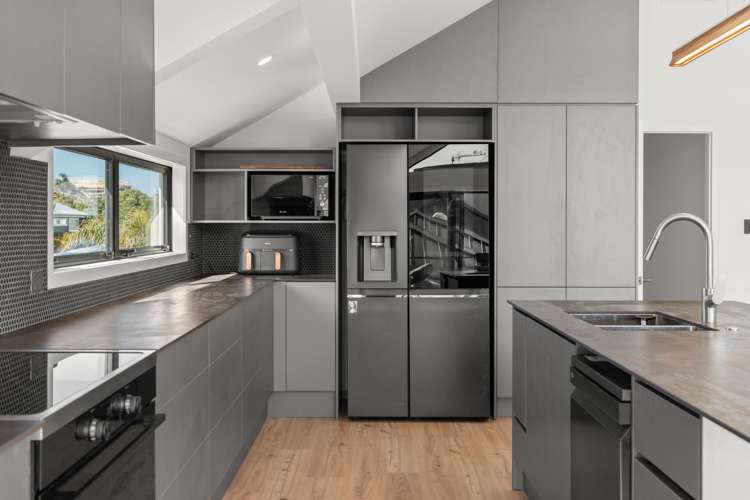 56B Marine Parade Mt Maunganui_8