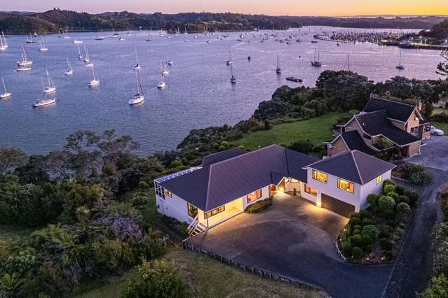 Waterfront Sanctuary with Big Bay Views!