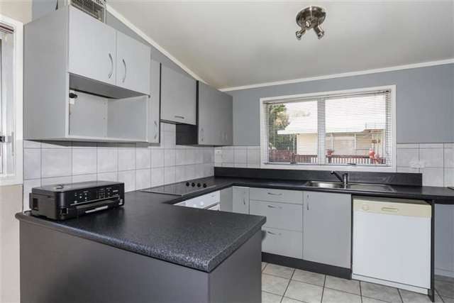 11 Sunlands Drive Manurewa_3