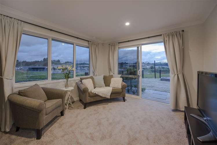 172 Lakes Boulevard Pyes Pa_10