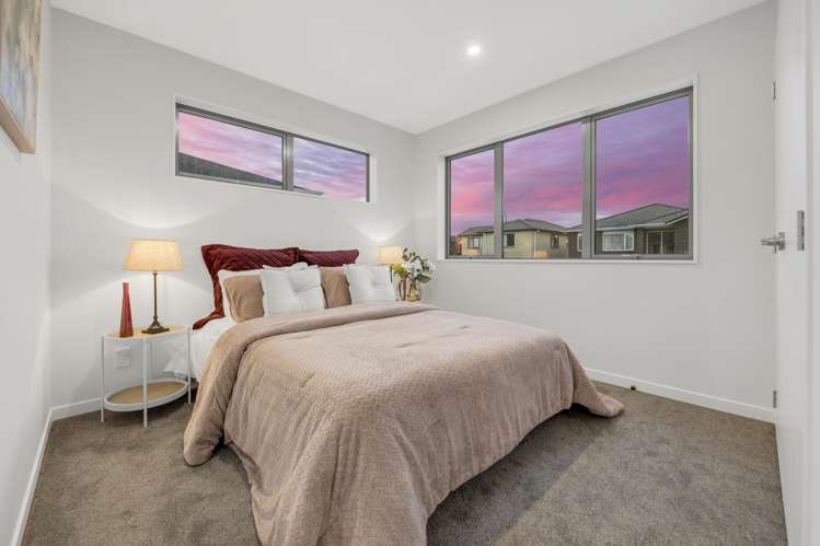 18 Castlebane Drive Flat Bush_35