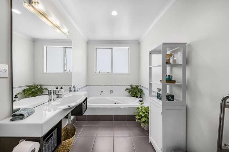 7F Clearwater Cove West Harbour_16