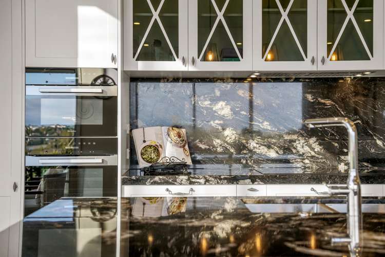 110 Grovenor Drive Orewa_40