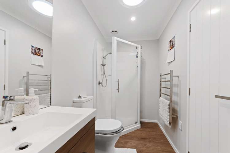 110c/30 Bob Robertson Drive Woodend_6