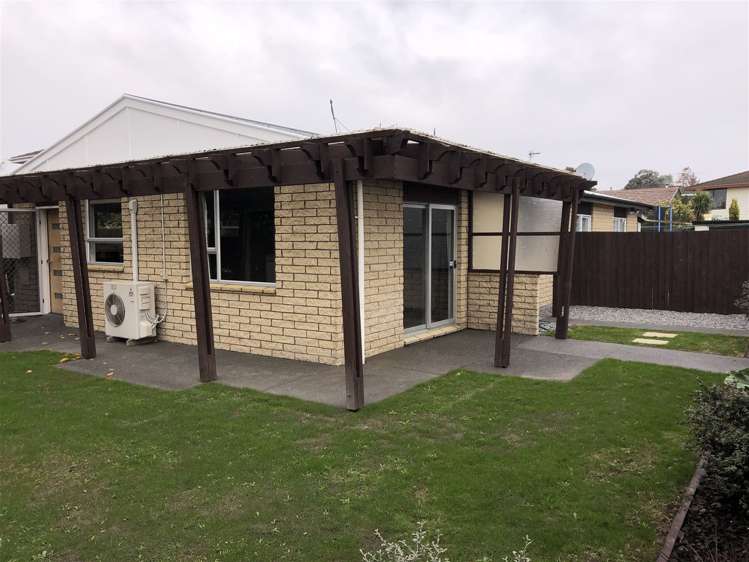 1/70 Lakewood Drive Burwood_1