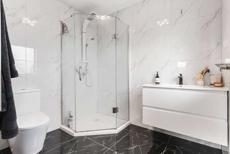 83 Mclarin Road Glenbrook_13