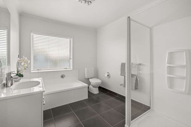 2 Coprosma Close Papamoa Beach_9