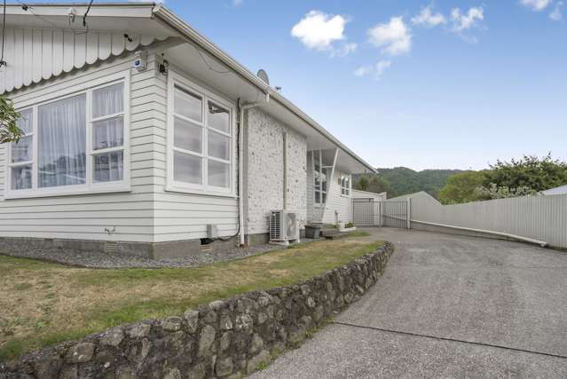 54 Peel Place Wainuiomata_1