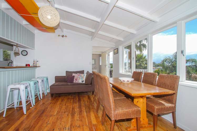 15 Gledstane Road Stanmore Bay_6